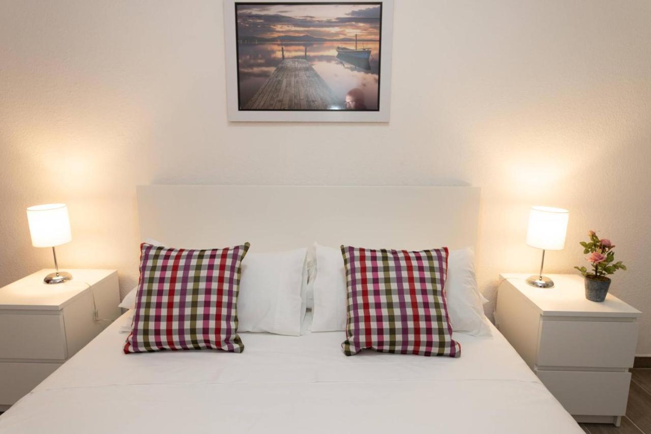 Modern Apartment With Pool And Wifi Playa Feñabe エクステリア 写真