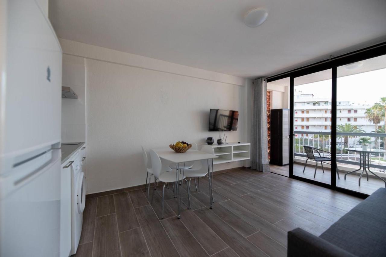 Modern Apartment With Pool And Wifi Playa Feñabe エクステリア 写真